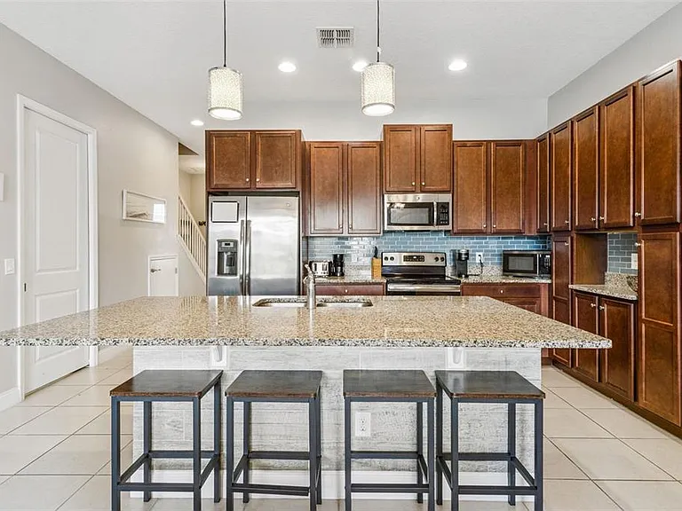 193 Captiva Dr — Photo 8