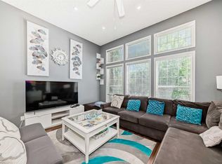 12 S Taravista Cres NE, Calgary, AB T3J4N9