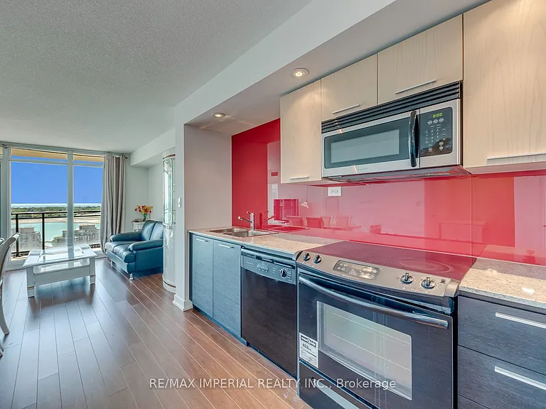 25 Capreol Ct #2510 — Photo 16