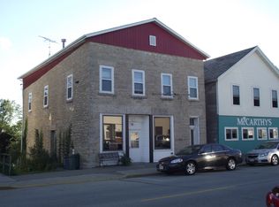 67 E Main St, Benton, WI 53803