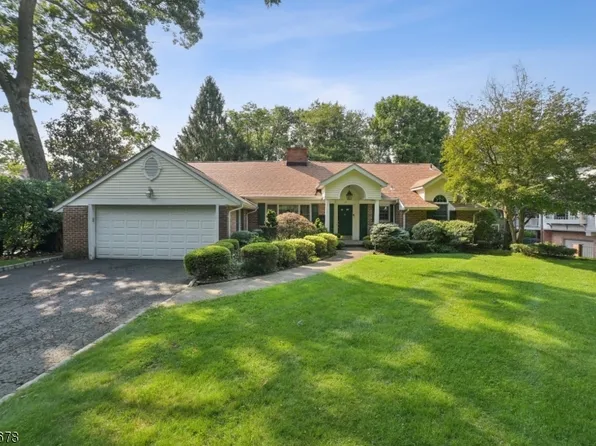 25 Sinclair Ter, Millburn Twp., NJ 07078