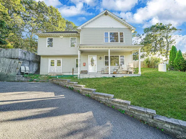 97 Locust Drive, Rocky Point, NY 11778