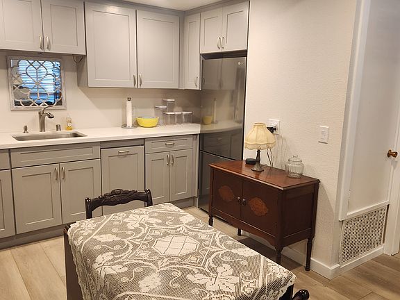 2nd image of 9032 Craydon Cir