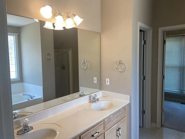 4237 Trenton Rd — Photo 10