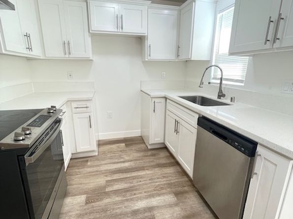 2248 Walnut Ave #1