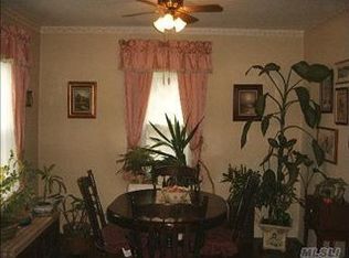 1782 Mabel Pl, Merrick, NY 11566