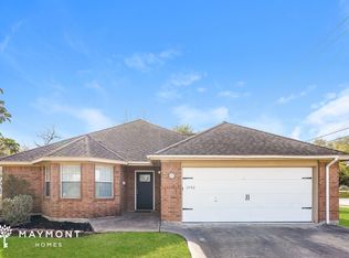 2102 Cedar St, Pearland, TX 77581