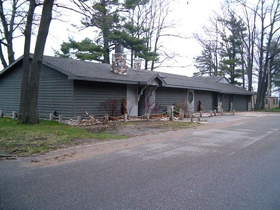 4th image of 2874 Biron Dr E