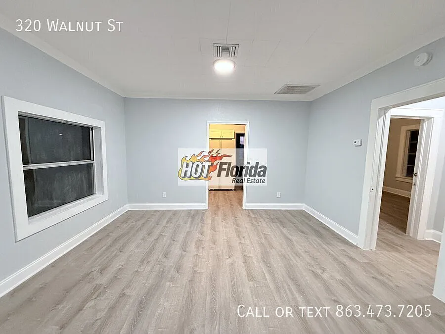 3 Bedroom and 2 Bathroom — Photo 4