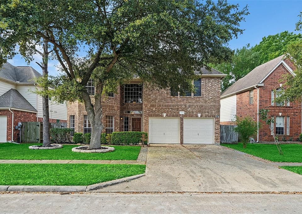 1st image of 15211 Shapiro Springs Ln