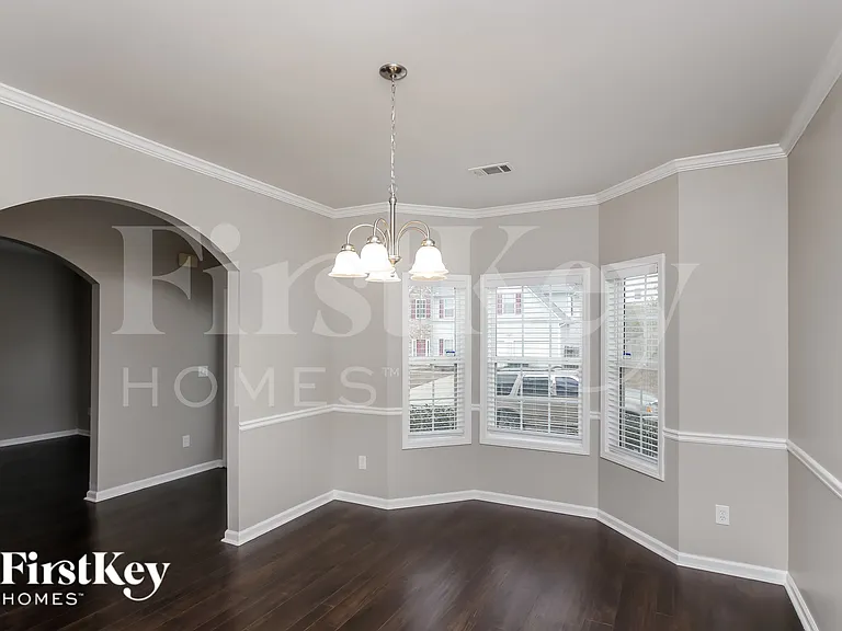 71 Gardenia Ln — Photo 5