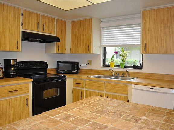 5th image of 28150 Pine Haven Way APT 26