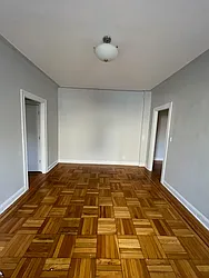 Rented by Chana Ofek, LREB