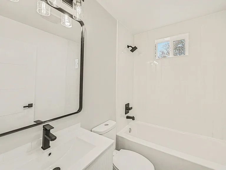 Hallway full bathroom