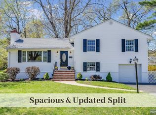 267 Burnside Pl, Ridgewood, NJ 07450