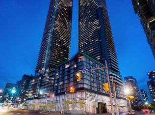 1 Concord Cityplace Way #2110, Toronto, ON M5V 3V4