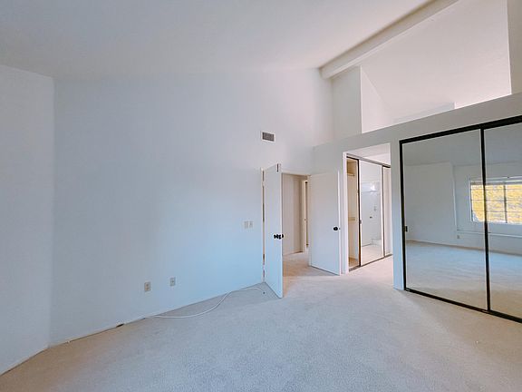 4th image of 22928 Estoril Dr Unit 3