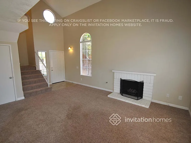 127 Peppertree Dr — Photo 4