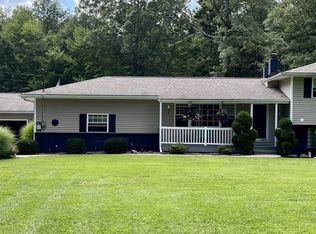 1943 Braceville Robinson Rd, Southington, OH 44470