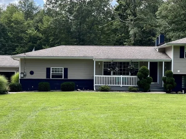 1943 Braceville Robinson Rd, Southington, OH 44470
