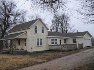 15065 It Ll Do Rd, Pea Ridge, AR 72751