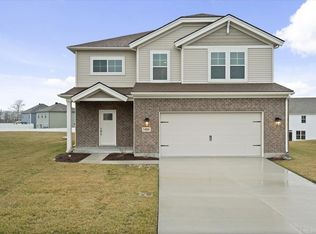 1404 N Hunters Crossing Pass, Huntingburg, IN 47542