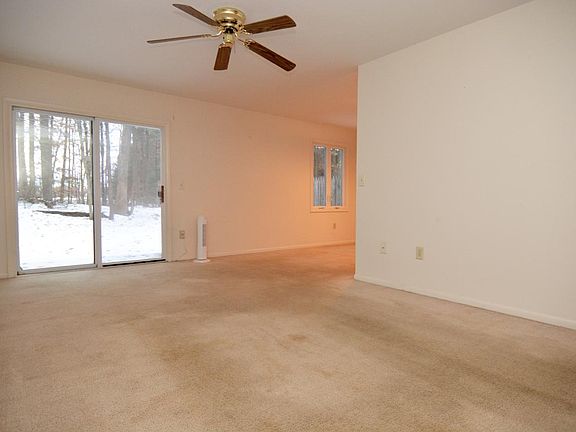 5th image of 89 Tallow Wood Dr
