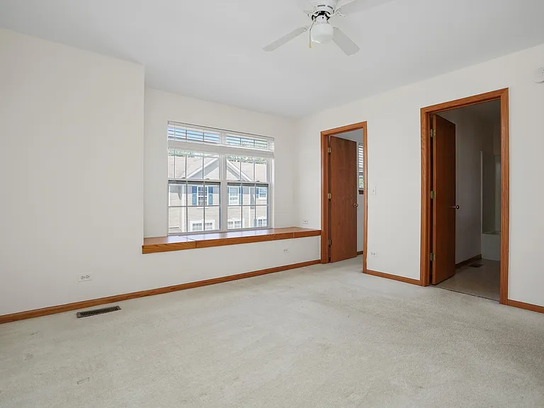 2304 Hudson Cir — Photo 20