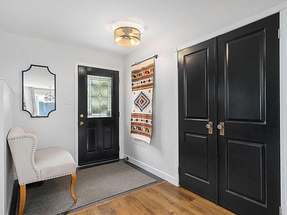 5th image of 543 N Willingdon Blvd SE