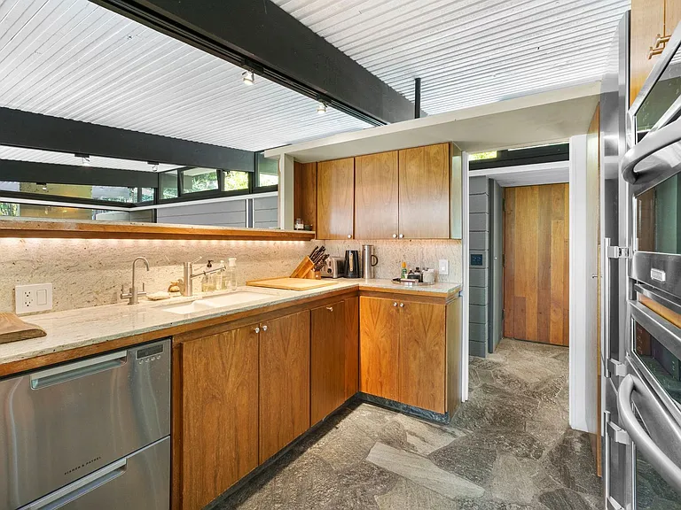 7987 Woodrow Wilson Dr — Photo 6