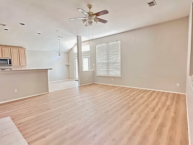 9324 Harrisburg Ln — Photo 5