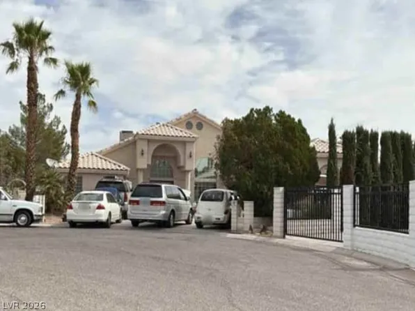1830 Del Font Ct, Las Vegas, NV 89117