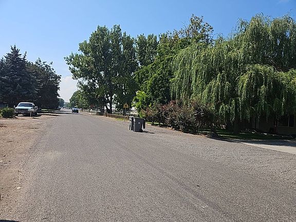 4th image of 219 W Washington Ave