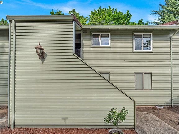 2nd image of 5160 SW 180th Ave Unit 6