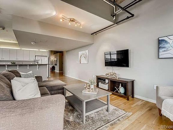 4th image of 2020 Arapahoe St Unit 1210