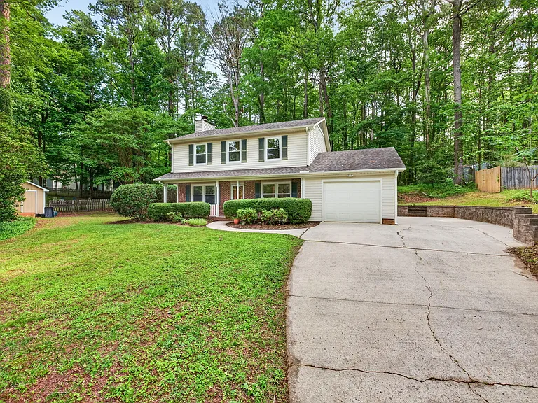 1526 Dirkson Ct — Photo 3