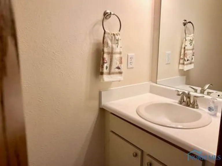 2768 Sweetbriar Ct — Photo 3