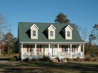 207 N Spot Rd, Powells Point, NC 27966