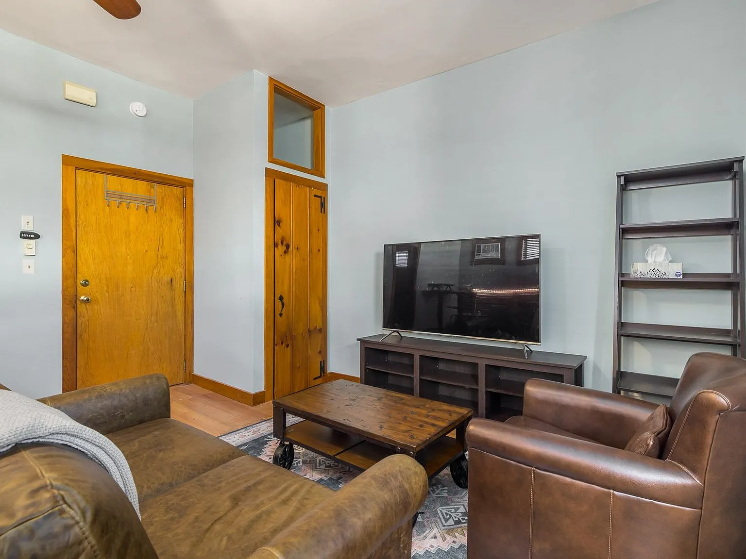 1 bed, 1.0 bath, 720 sqft, $3,200 — Photo 4