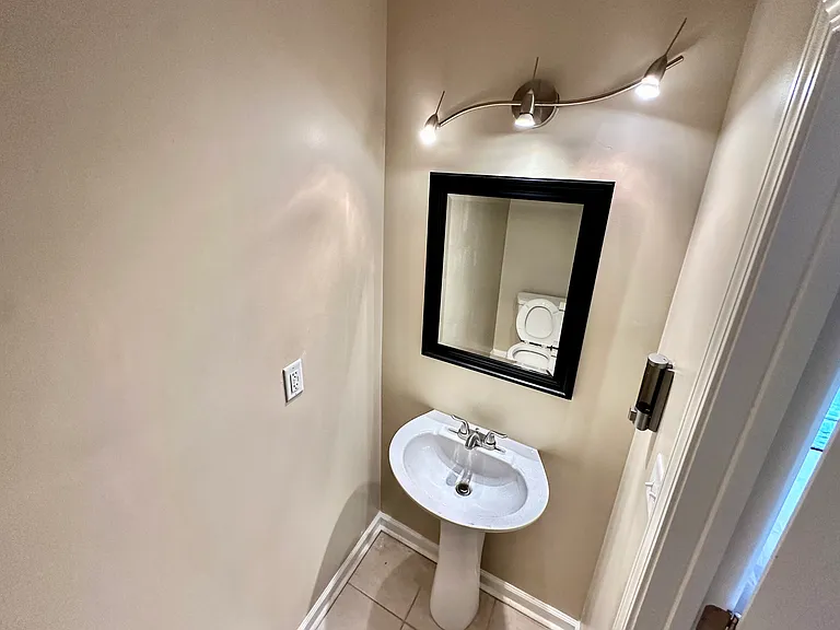 3629 Vidus Ct — Photo 5