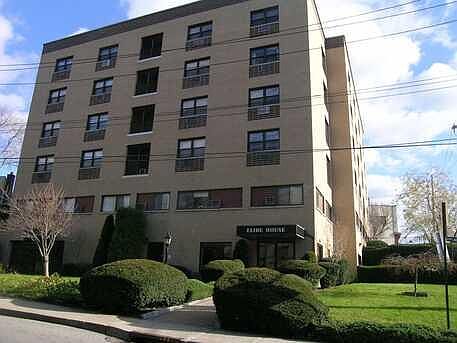 1st image of 2 Park Ave #C9b5696da