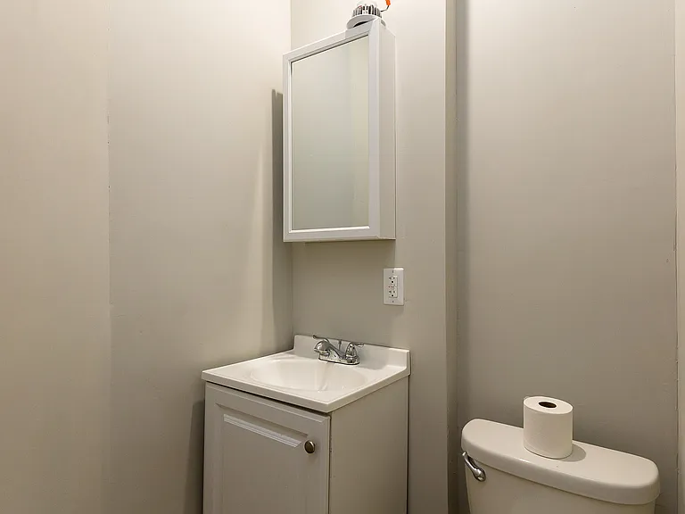 197 Irving Ave #3L — Photo 7