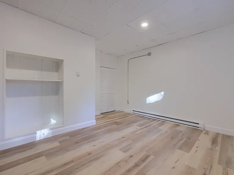 534 W James St #1 — Photo 6