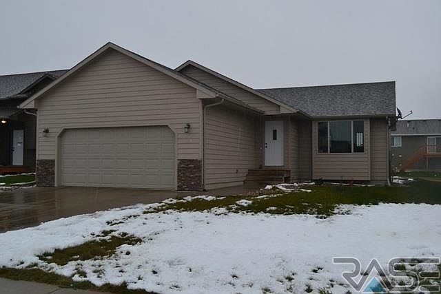 1st image of 424 Macey Ave