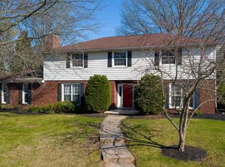 2245 Sutton Rd, York, PA 17403