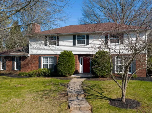 2245 Sutton Rd, York, PA 17403