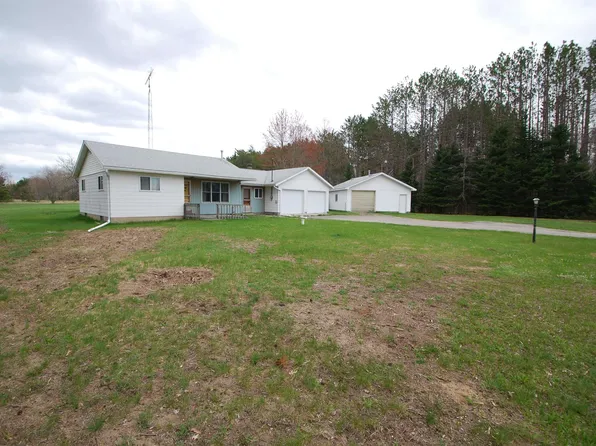 7700 N Saint Helen Rd, Saint Helen, MI 48656