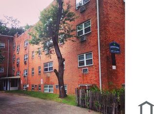 900 W Spencer St #105, Philadelphia, PA 19141
