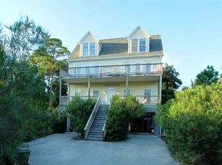 718 Cooper Ave, Folly Beach, SC 29439