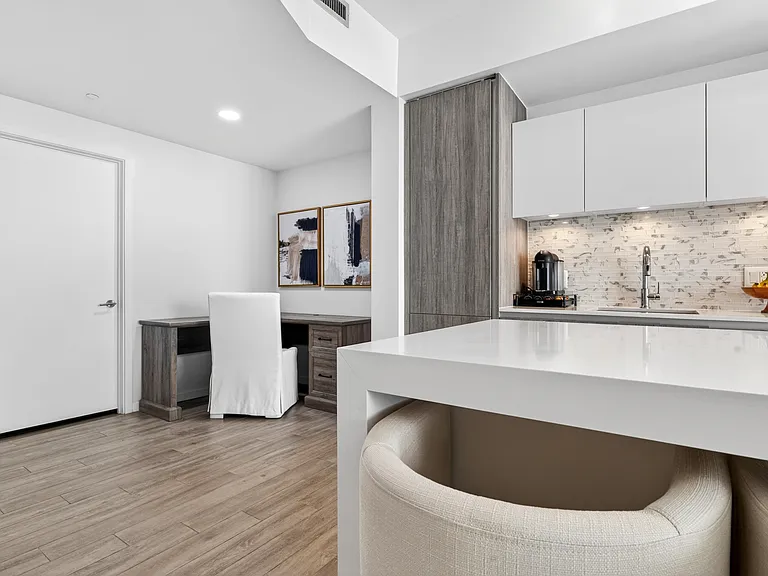 2900 NE 7th Ave #1908 — Photo 32